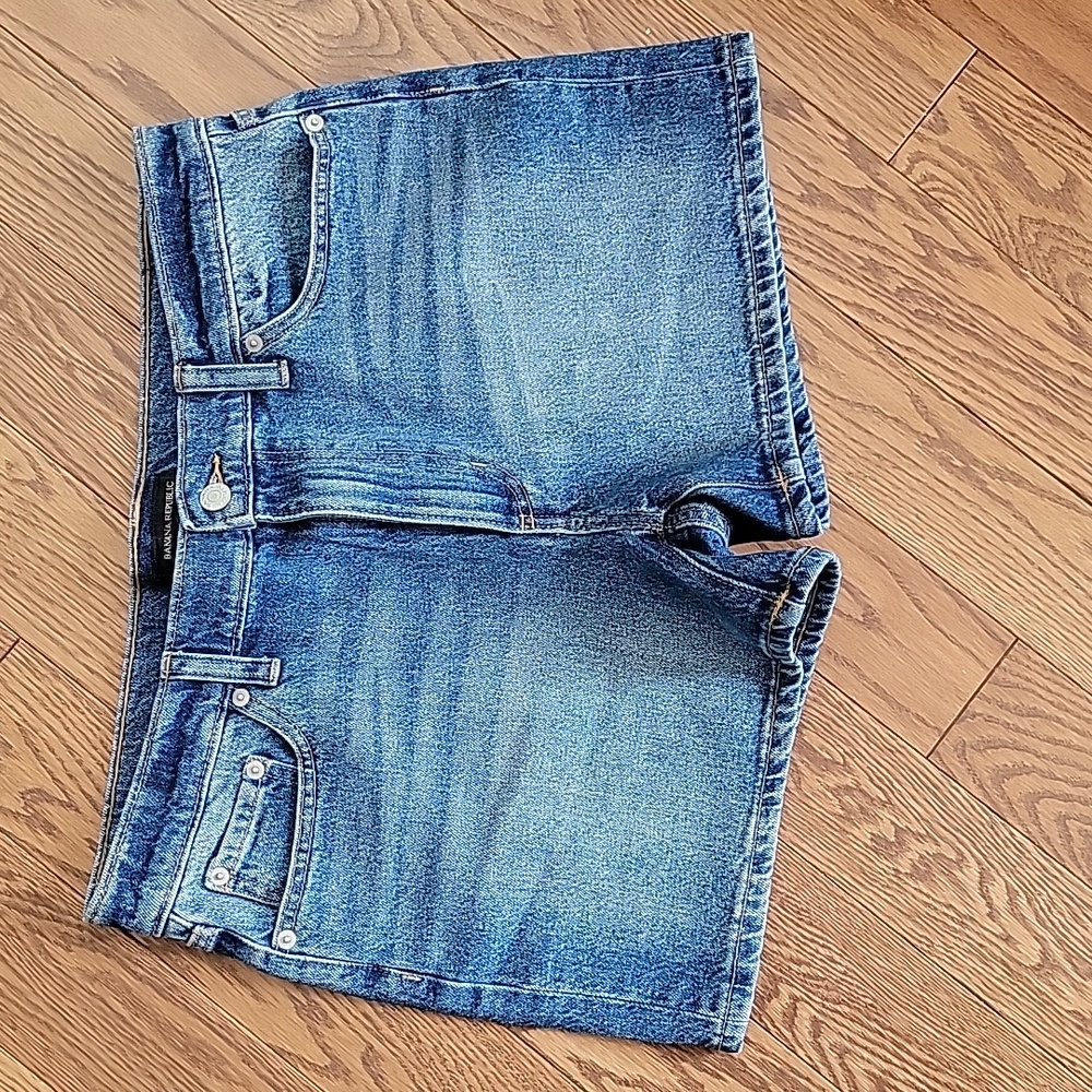 Banana Republic Classic Jean Shorts